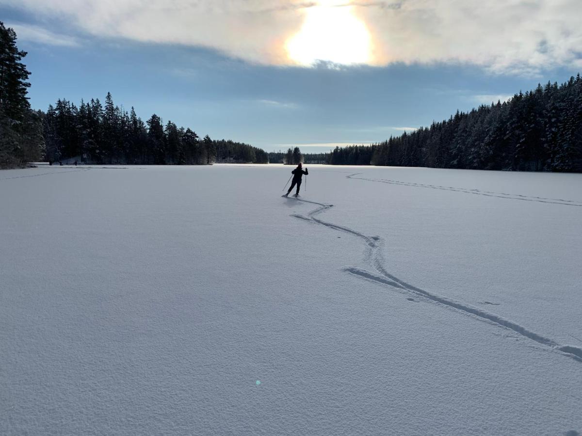 Egen Gaststuga Med Sjoutsikt Villa Mansarp Luaran gambar
