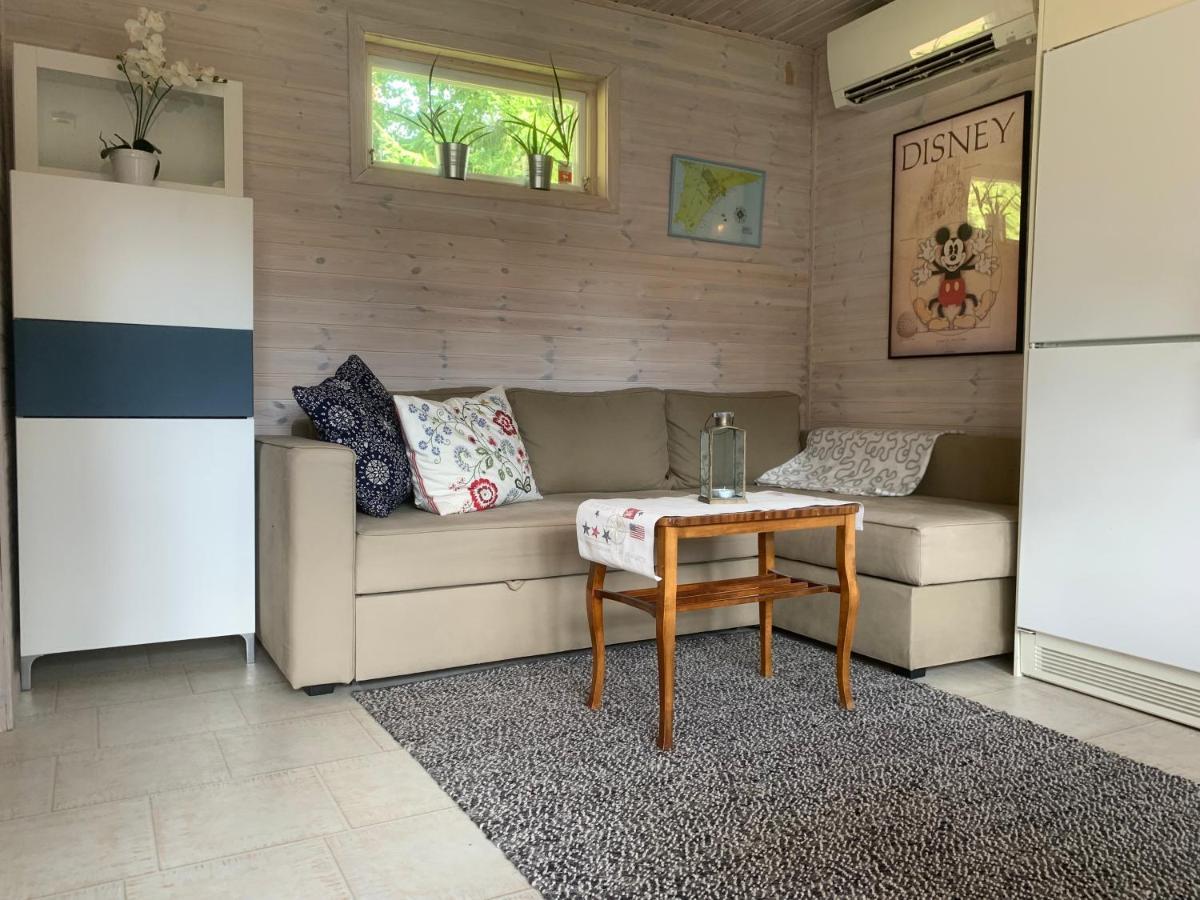 Egen Gaststuga Med Sjoutsikt Villa Mansarp Luaran gambar